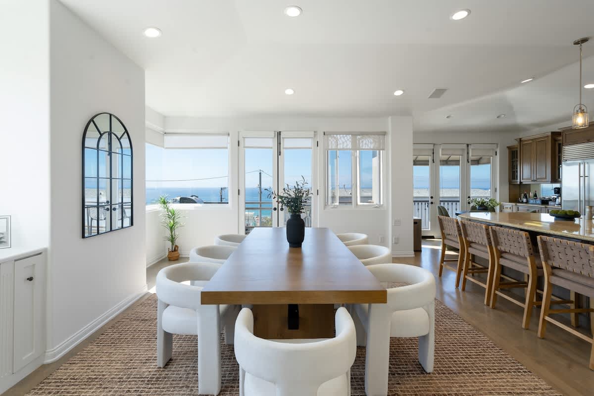 Luxe 5BR Mansion